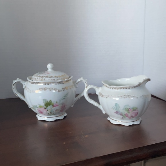 Vintage porcelain O.&E.G. Austria Cream and Sugar Set - Picture 4 of 8
